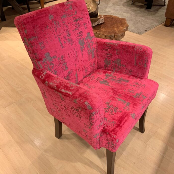 Fauteuil Dijon en tissu velours avec accoudoirs, piétement bois clair