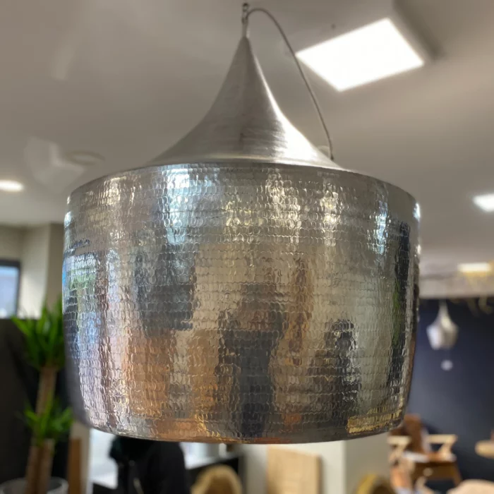 Luminaire en aluminium martelé - Mazawood - Menuiserie