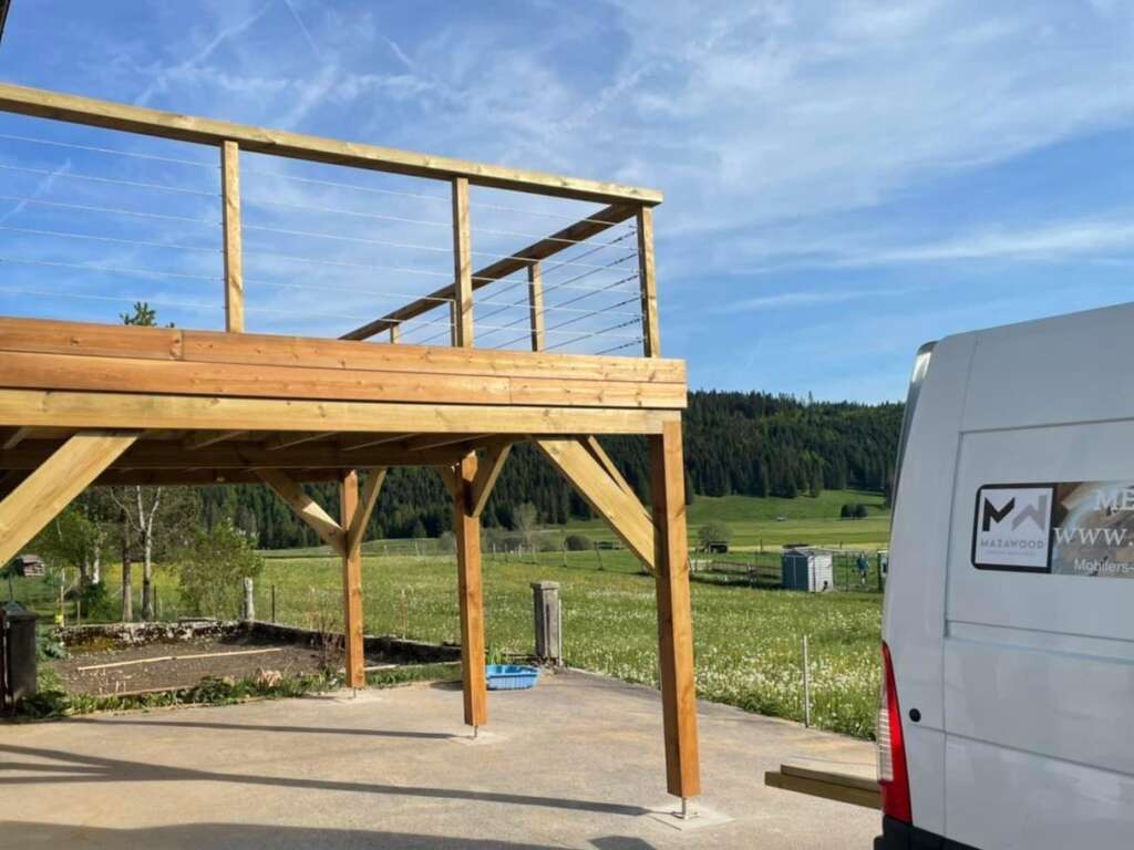 Garde-corps et habillage bois pour terrasse ou balcon