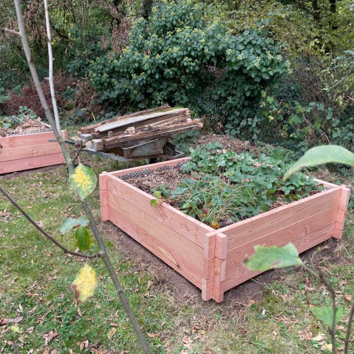 Jardinière en bois massif sur mesure pour terrasse