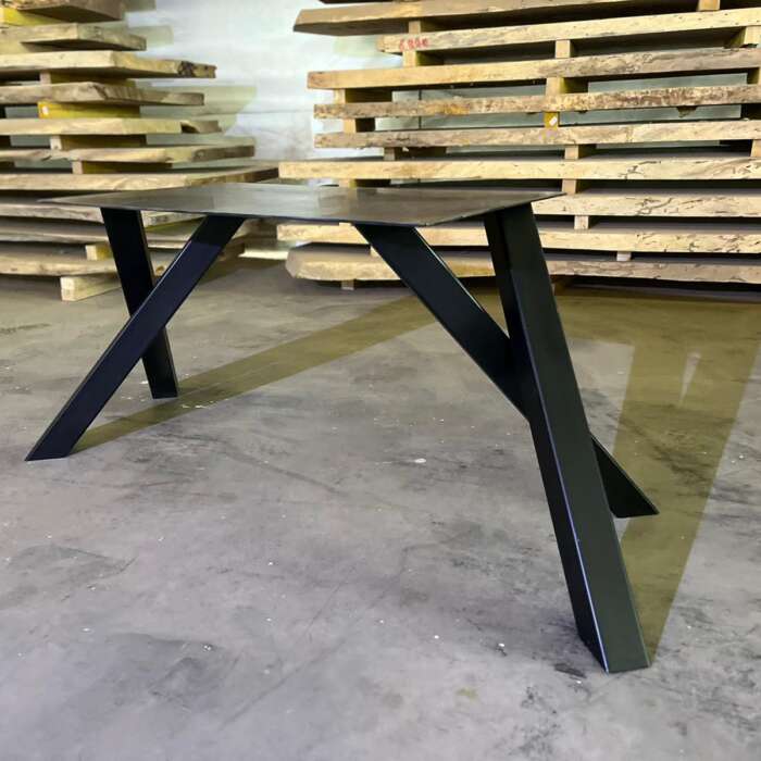 Piétement de table design Jerom en acier noir – Mazawood - Menuiserie