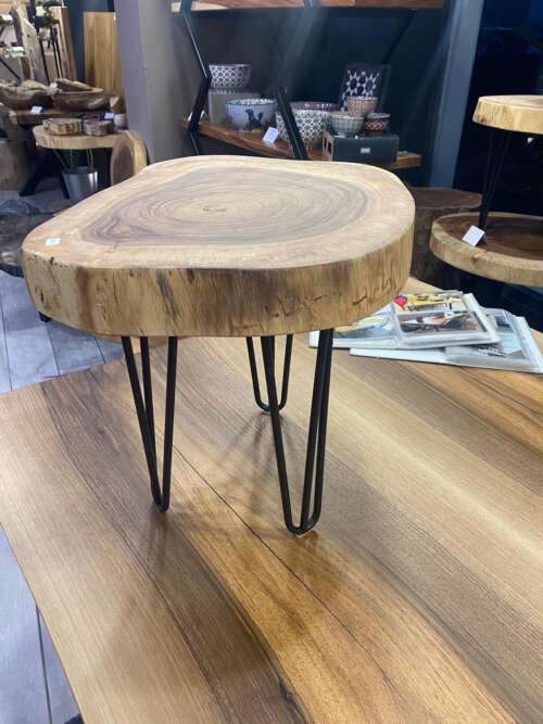 Table basse en Suar – Image 4