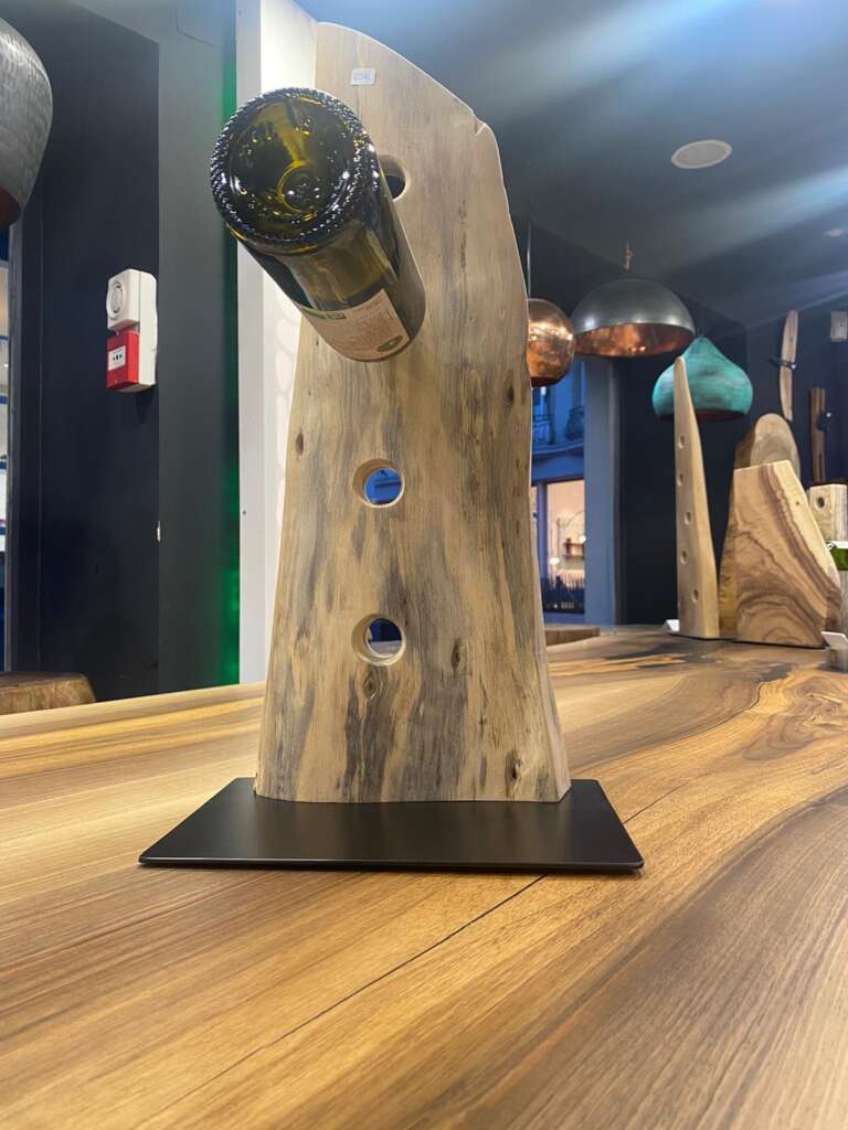 casier à vin sculpté en palissandre brut – Mazawood