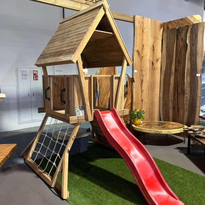 Aire de jeux en bois massif de teck