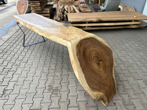 Bureau artisanal en suar massif avec piètement métal noir Mazawood