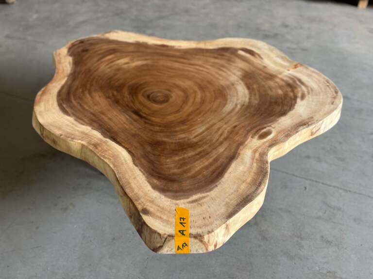 Table A17 suar massif esprit nature Mazawood