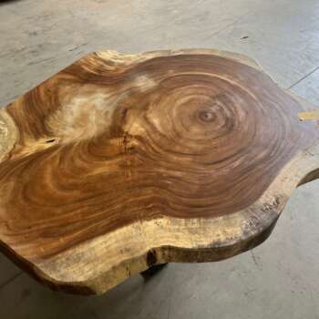 Table basse suar A21 plateau organique veinage naturel Mazawood