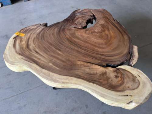 Table basse A30 bois suar design organique Mazawood