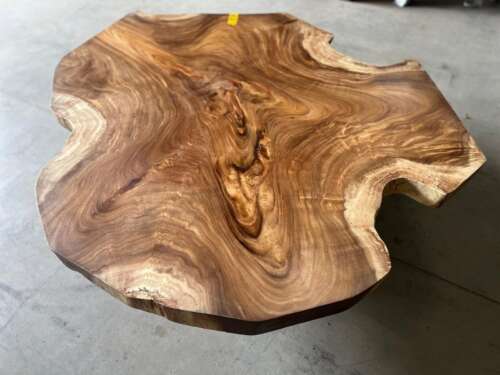Plateau naturel de table basse suar A3 avec veinage spectaculaire — Mazawood