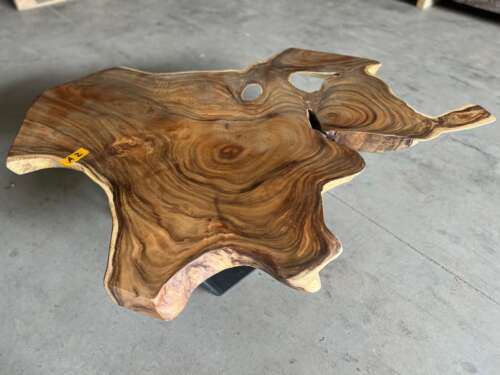Table basse en suar massif A2 aux formes organiques — Mazawood