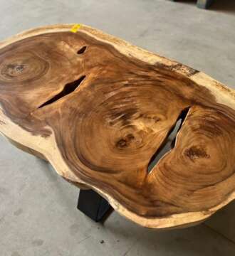 Table basse suar A16 plateau asymétrique design Mazawood
