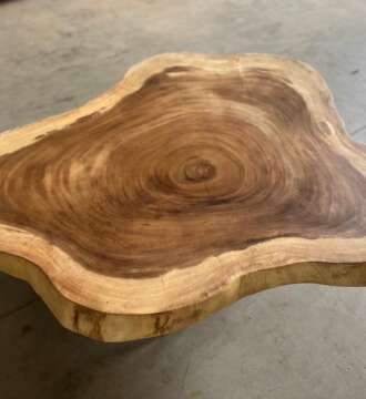 Table basse suar A17 veinage naturel arrondi Mazawood