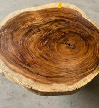 Table suar A12 veinage concentrique chaleureux Mazawood