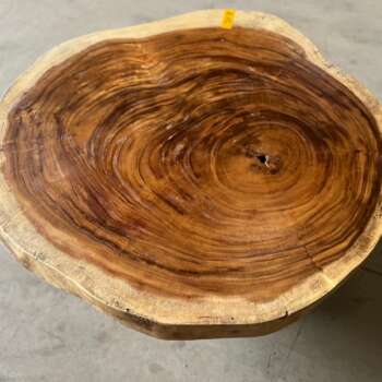 Table suar A12 veinage concentrique chaleureux Mazawood