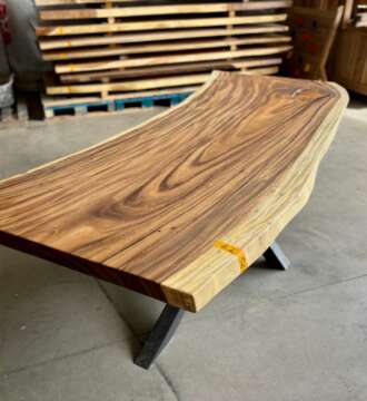 Plateau en suar massif T7 pour table design 250 cm
