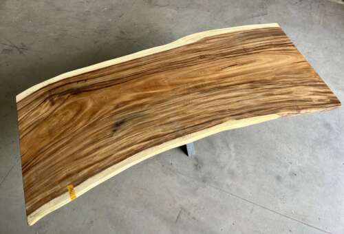 Table de réunion en bois massif suar sur mesure T15