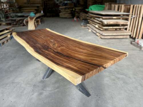 Table en suar massif 260 cm avec piétement Pall noir