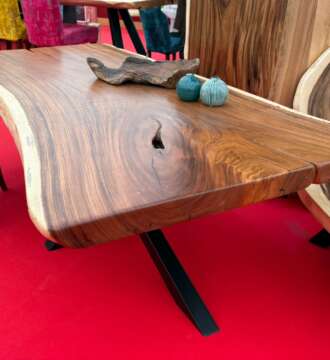 table à manger en suar massif t21