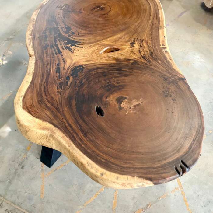 table basse en suar massif