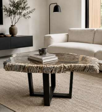 table basse en bois fossilisé