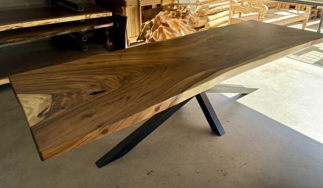 table à manger en suar massif