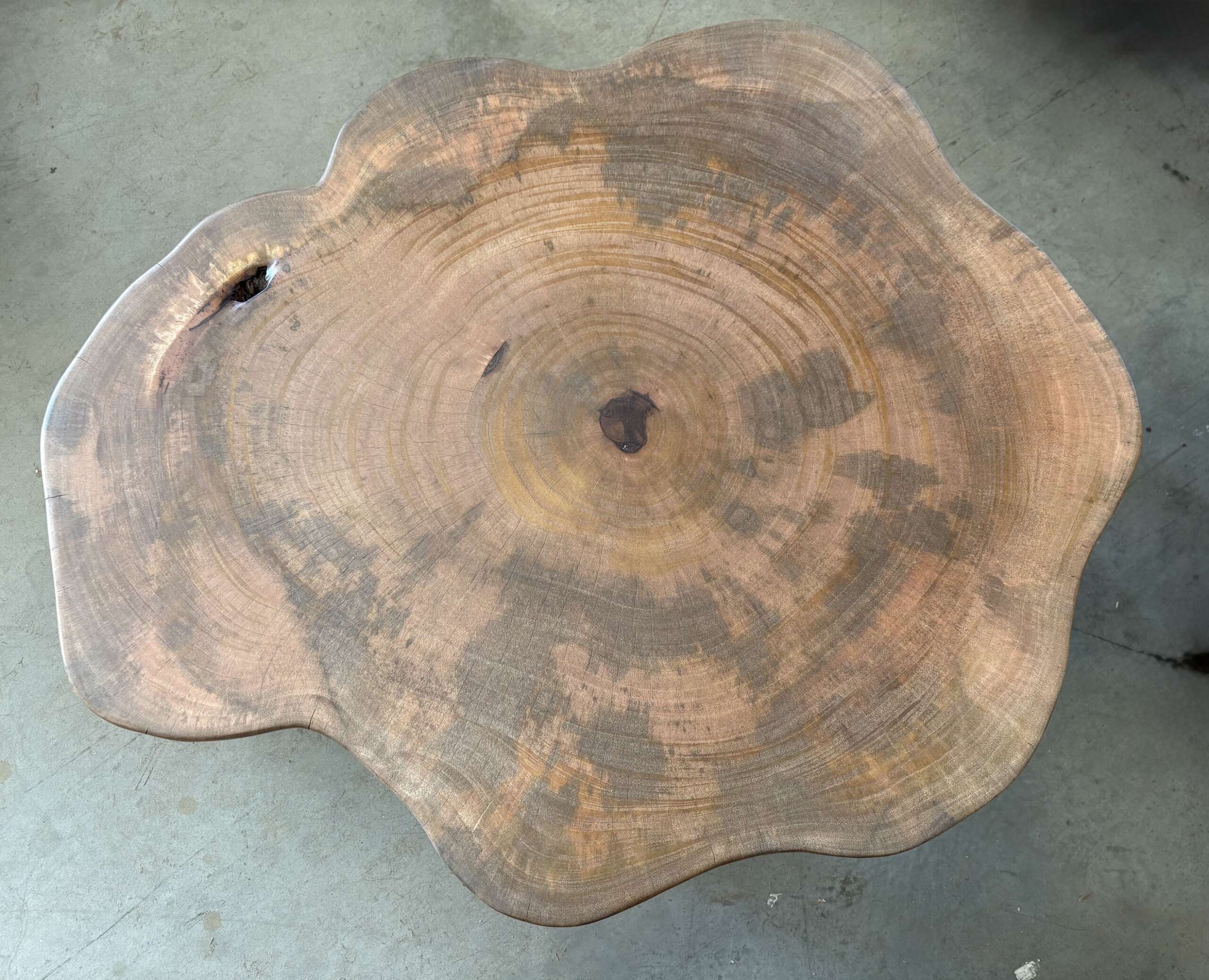 table basse en manguier massif